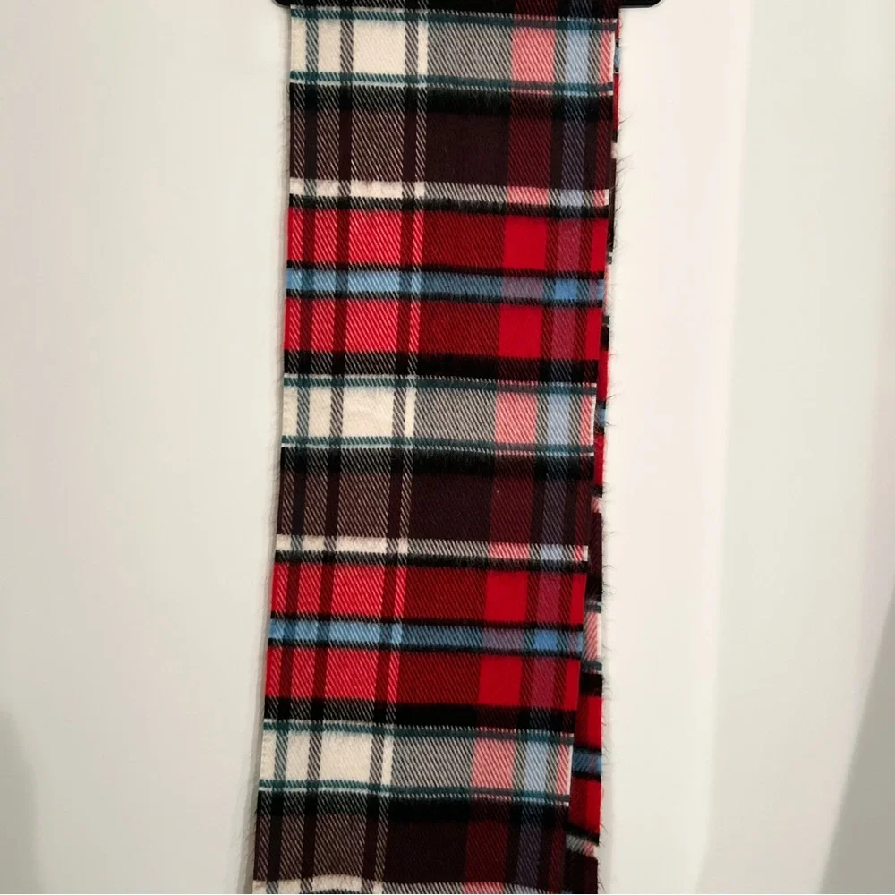 Authentic Burberry Plaid Wool Scarf - Picture 5 of 7